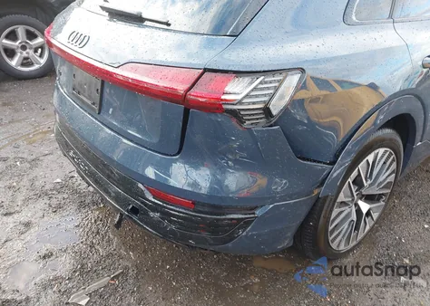 2024 Audi Q8 E-Tron Prestige Quattro z USA, uszkodzony, nr VIN WA16AAGE0RB051489